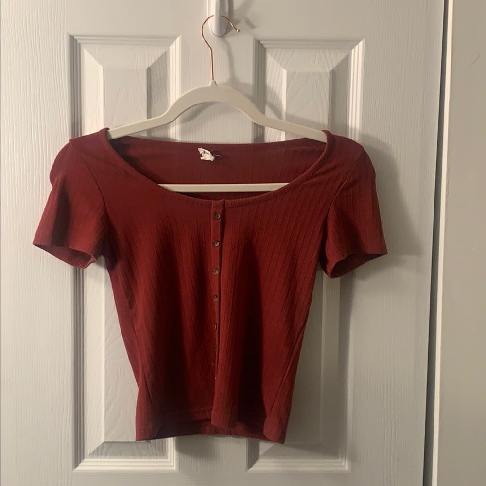 Button crop top